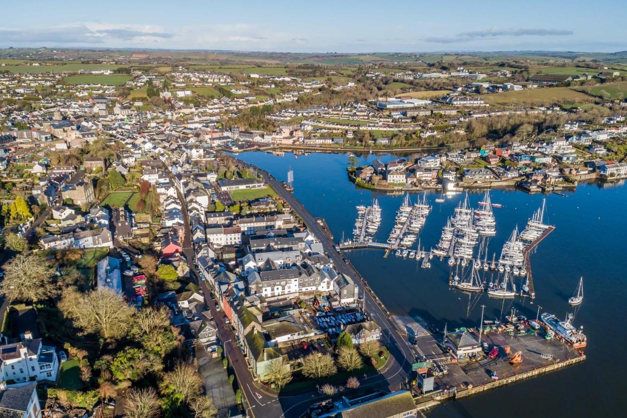 The Town House Kinsale, Hosted By Exquisite Holiday Homes, Sleeps 16 Exterior photo