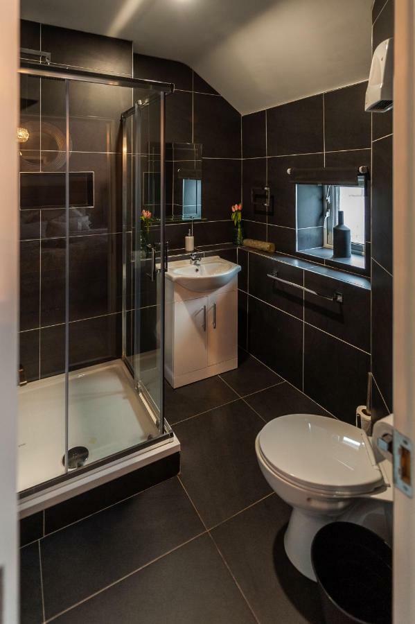 The Town House Kinsale, Hosted By Exquisite Holiday Homes, Sleeps 16 Exterior photo